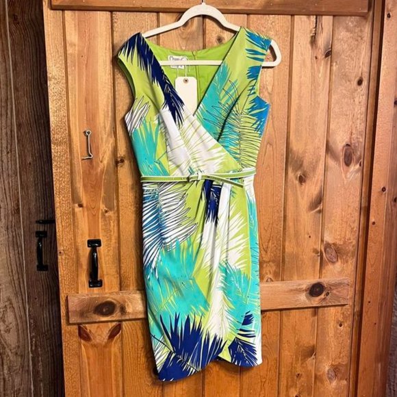 Maggie L Dresses & Skirts - Maggy L size 6 dress tropical print